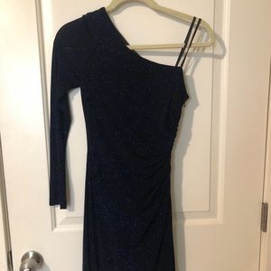 One should, sparkle dress!